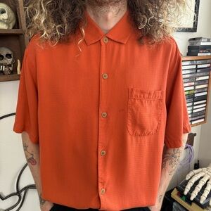 Vintage 90s 2000s Orange Silk Short Sleeve Button Down Shirt ~ Size Large